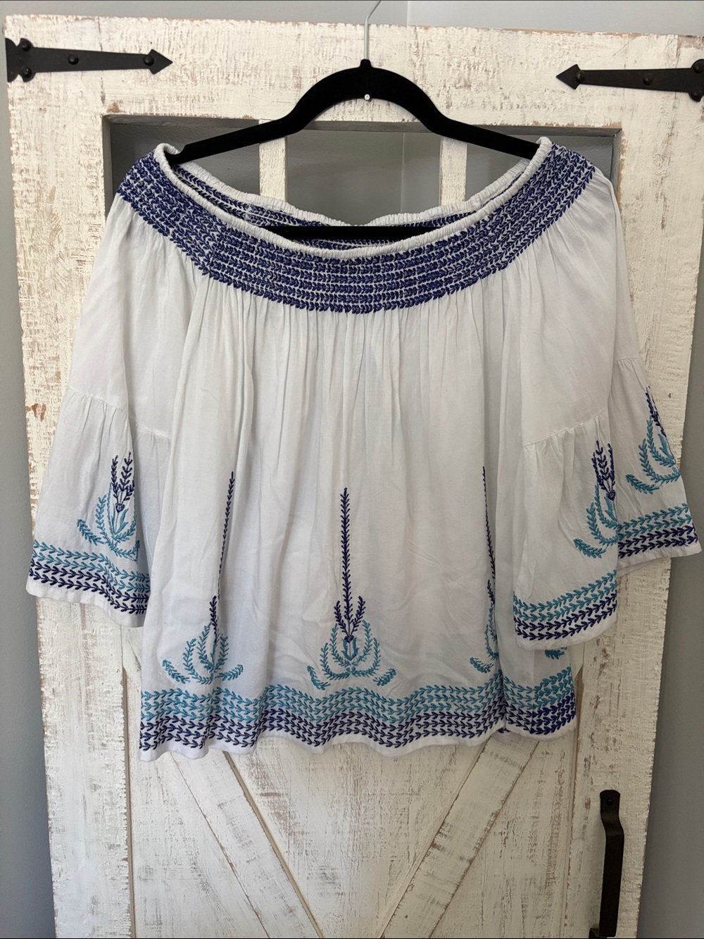 NWT Hazel Embroidered Off-Shoulder Peasant Top - Picture 2 of 13